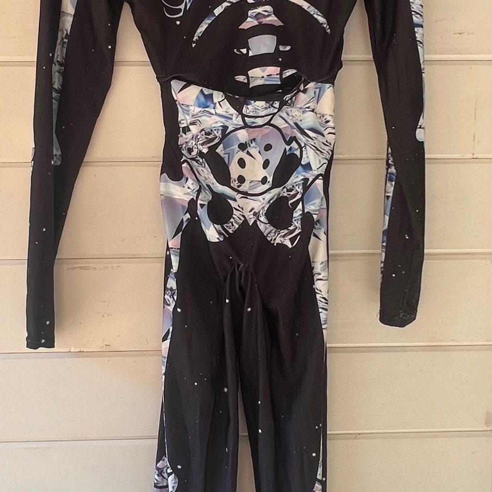 Blue and white skeleton onesie DIA outfit